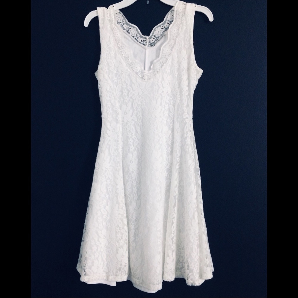 White lace dress
